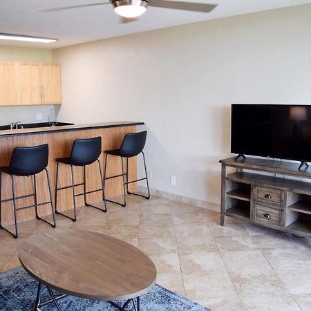 Beautiful Private Condo Walking Distance To Beach Mv2321 Kihei Luaran gambar