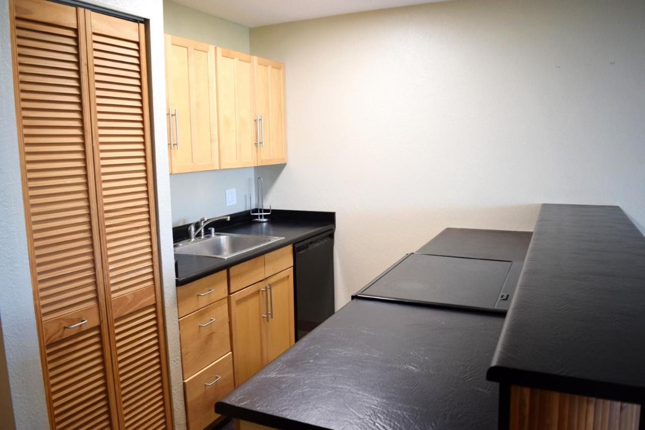 Beautiful Private Condo Walking Distance To Beach Mv2321 Kihei Luaran gambar